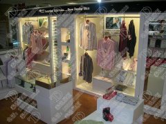 中牟大商场服装店男装展柜